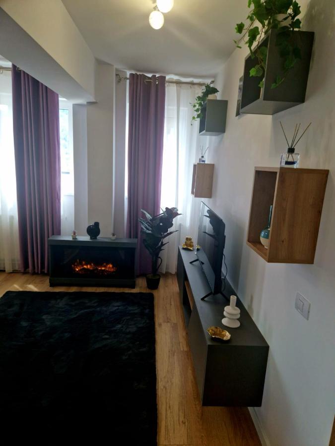 Casa Mov Apartamento Braşov Exterior foto